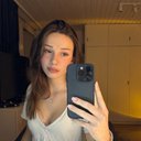 Pia Herring - @morethanyoukiss - Twitter