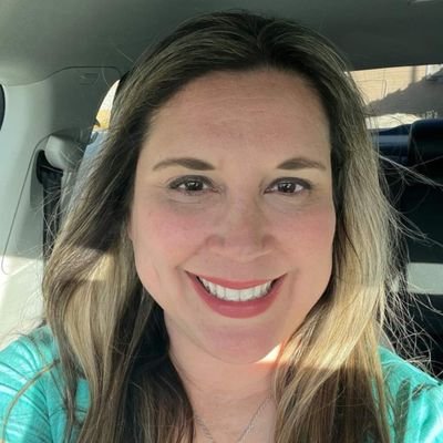 Daughter of a Risen 𝘒𝘐𝘕𝘎 👑 Wife 💍 Mother 💙💙💙 Encourager 😃
My tweets reflect my own thoughts, interests & opinions.