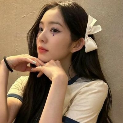 𝗇𝗈𝗐 𝗆𝗒 𝖻𝖺𝖻𝖾 ( irene ) 𝗂𝗌 𝘇𝗭𝘇...💭... ela/dela 🧠... #studytwt