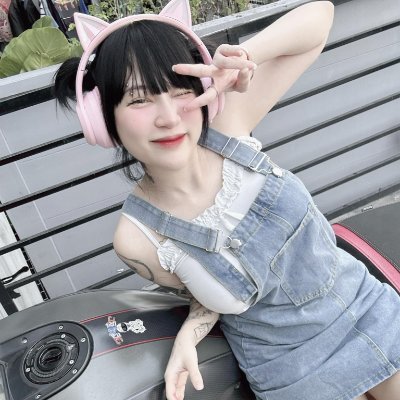 ChompuHoka86244's profile picture. 