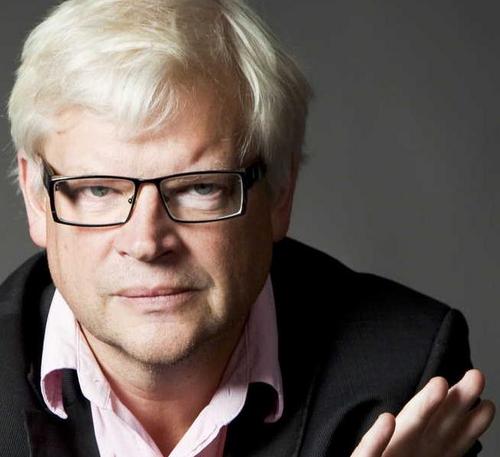 Talkshowvärd Nordegren och Epstein i P1, tidigare radiokorrespondent i Washington och Berlin. Dessförinnan Ekot, Studio Ett, SVT, DN. 10 böcker och 7 barn.