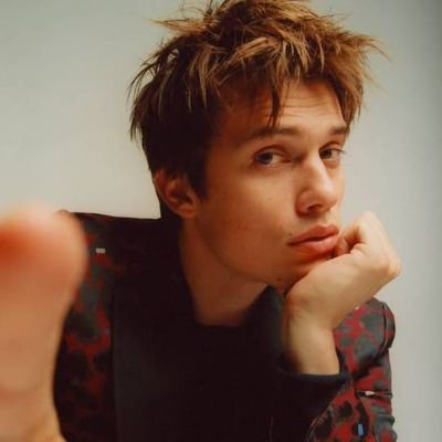 Your newest source for updates and interactions about the British actor and singer @nickgalitzine in Brazil and around the world!!🇬🇧🇧🇷|@NGFC_Midias