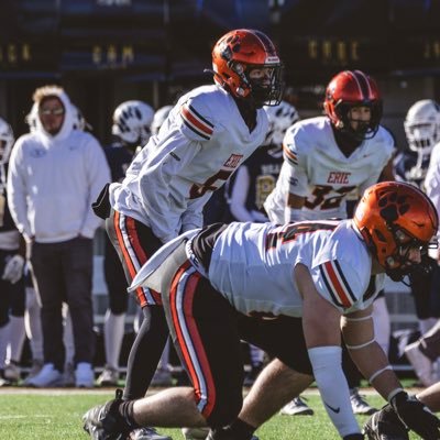 Erie High Scholl (CO) l QB/LB #5 l 6'3