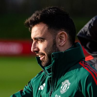 UtdAch's profile picture. @Manutd ▪︎ United Fc❤⚫ | ▪︎Messi fc 🐐 | ▪︎The only United fan who loves Messi🐐| 30BG | Solar Engineer