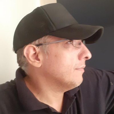 ESTUDIANTE DE CIENCIAS POLITICAS Y SOCIOLOGIA DE LA UNVM, Técnico en computación, estudio programacion, ajedrecista amateur.