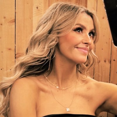 🏴 Classical Singer. Published composer. Brand ambassador to @RGC1404. Professional enquiries@hakaentertainment.co.uk