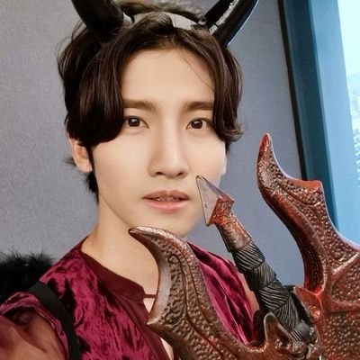 here for #CHANGMIN #최강창민 #チャンミン
HUMAN MV 🎬
https://t.co/4kKxAa4Ao0
MANIAC MV 🎬 https://t.co/lQ0XobZTsJ
Devil MV 🎬
https://t.co/FosQroXbKb