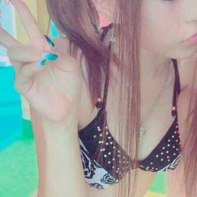 港区OL
オカズにされたい人にフォローしてます！
ココでオ〇ニー録画垂れ流し中（録画あります）
→ https://t.co/RwP4XlfSbN