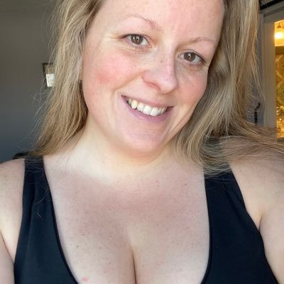 PerkyHotWife Profile Picture