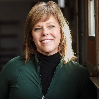 MarnieLinna's profile picture. Western girl transplanted in the Great Lakes state. Wife. Mom. Personal trainer and fitness fiend. Find me on IG: @marnielinna