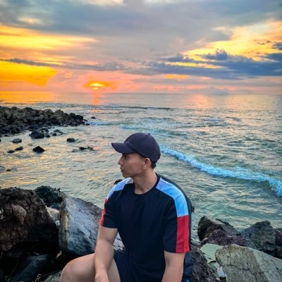 Dikarossyiezky_'s profile picture. 