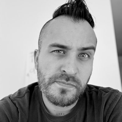 Sr. Motion/Graphic Designer Ⓜ️🇨🇴🇨🇦 “Parce, si no lo etiqueté, no se lo tome personal. Aplica pa’ todo en esta cuenta.”