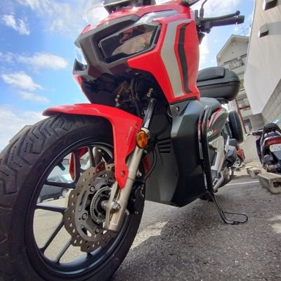 ラーメンとバイク
ADV150に乗ってます

今まで乗ってきた主なバイク
GPZ400R,SRX400,エリミネーター250,スカイウェイブ250,スティード400,バーグマン200,FZ-X150,XMAX