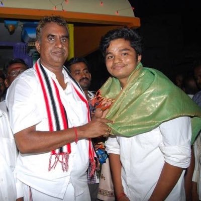 District Deputy Secretary AIADMK IT-WING
✌🏻என்றும் அம்மா வழியில் 🌱💪🏻