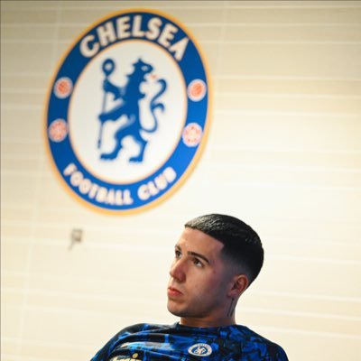 DennisDamoah15's profile picture. 