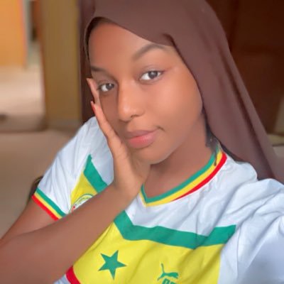 FatouMb47425432 Profile Picture