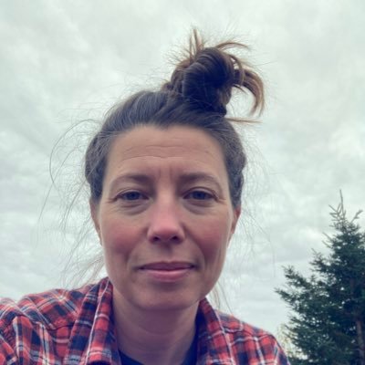 mandysandbach's profile picture. 