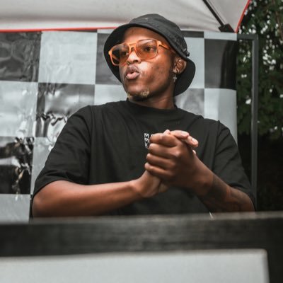 Toxique_Dj's profile picture. Follow me because there is no excuse for laziness😎Co-founder of @artmeetsart //I’m a Dj by profession ❤️