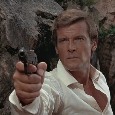 50 años de películas de James Bond/50 years of James Bond movies.