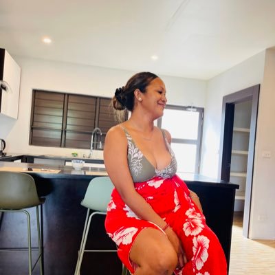lslt_fj's profile picture. nothing to see here babes but go ahead …. 💋
