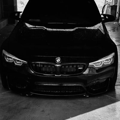 SELF_MADE_TWINN's profile picture. 