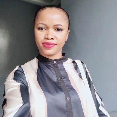 EttaEby's profile picture. An accountant and Entrepreneur.
I am a free 🕊️ beautiful to watch, impossible to catch 🫴.