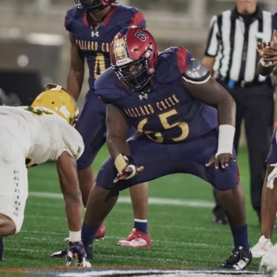 OL @ Mallard Creek High School 📏6’0 282 GPA 2.9 Email: CalebKibula423@gmail.com