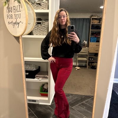 marlenamicheal's profile picture. 👩🏻‍🔬Student 📓 Packers fan 💚💛 Go Blue 💙💛 Veteran 🇺🇸 Mommy 🤱🏼Photographer 📷 traveler ✈️ country music lover 🎵