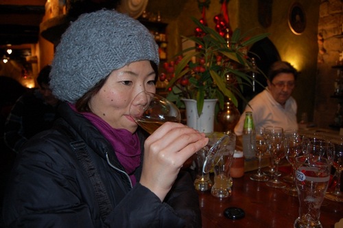 Japanese, living in Barcelona, enjoying wine life!  バルセロナ在住10年、ワインライフを楽しんでいます！ここ20年、スペインワインが大変革、本当に熱いです！その他、グルメ、お茶全般、Oasis、ジャズ、ピアノ、音楽、宮崎駿、通訳ガイド、スペイン語、英語、語学 etc.