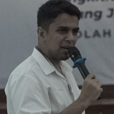 Doktor Kebijakan Publik. Magister Kenotariatan. Sarjana Hukum. Retweet tidak selalu berarti kesepahaman dan/atau dukungan. #MottaOut