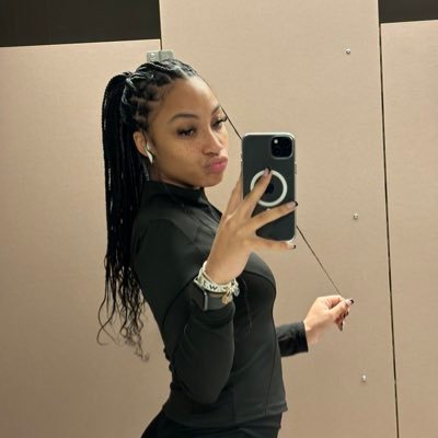 LundynSanaa's profile picture. fmoi; lundynsanaa snap:lundynsanaa