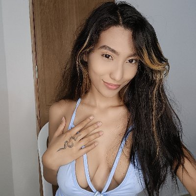 Naomisterious Profile Picture