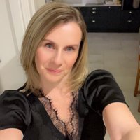 Catherine Booth(@Catheri06281886) 's Twitter Profile Photo