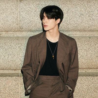 Clothed under the name Jeno as his pride and Lee as his dignity, he sits on a exclusively reserved by NCTzens along with the other demigods in 𝗡𝗖𝗧.