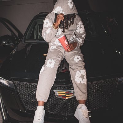 instagram : @cashhjunkiee