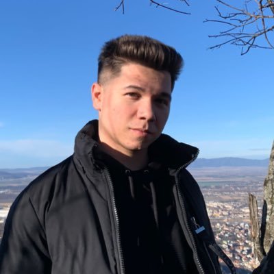 AlexMihocChess's profile picture. Mobile Developer @ Linnify | Chess coach @ Fiverr | Computer Engineering Student @ UTCN