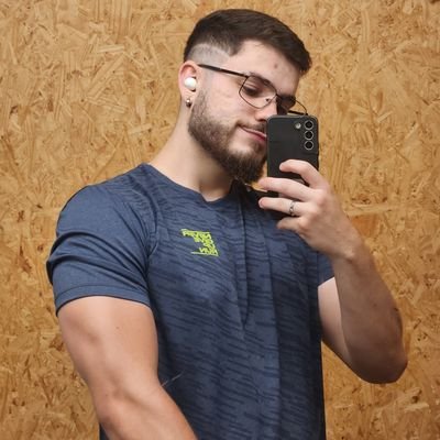 Andrewac122's profile picture. N tenho ainda, volta aqui depois pra ver