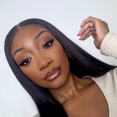 📍London, UK 🇬🇧 Digital Content Creator 👩🏾🏫 For business enquiries / PR email 📧 lizlizlive@hotmail.co.uk