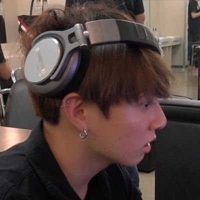 kyjjkw's profile picture. mi novia i yo , yo y mi novia @taelvsjjk 💕💕💕