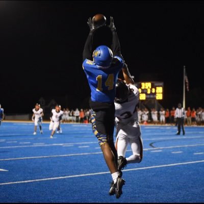 6’2 175 WR| Lincoln College Prep | C’O 25| 3.4 GPA | #14 | #816-929-1551| Kansas City , MO | 4.5 40 | Email : Bryson6457@gmail.com