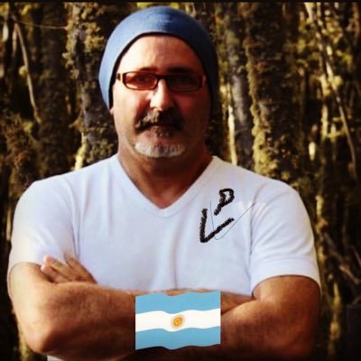 Abogado, productor de cine, ✌️en Arg peronista insumiso, de Podemos en el estado español 🟪🟪🟪Papá de Agus. Hermano de JUAN y MARIANO