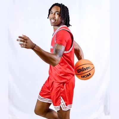 Whitesburg Basketball ‼️6’2 point guard/ 2 sport athlete.. Wide Receiver, Safety/ 3.7 GPA / instagram-Isaiah.matthews.3 @HChawksMBB 🏛️🔴
