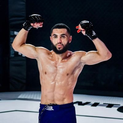 «Allah n'accorde Sa miséricorde qu'à Ses serviteurs miséricordieux.»                           Mma fighter 🥊🤼🥋