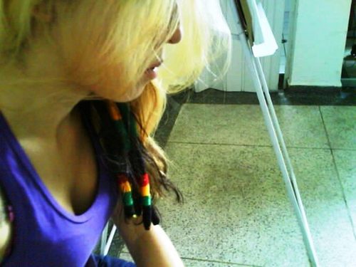 Todos caem mas, apenas os fracos continuam no chão... Bob Marley♫