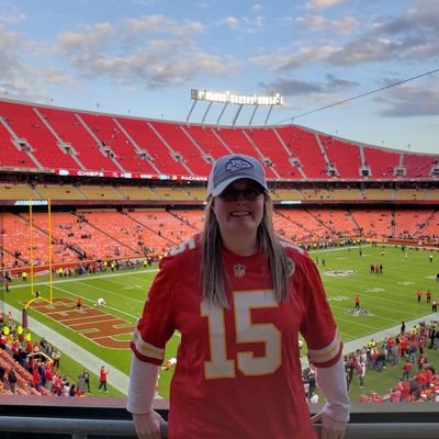 Just a girl who is a big Stl Cards, Chiefs, Miami Heat and Mizzou fan. Love to read, listen to music, and watch and play sports