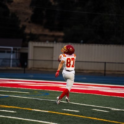 RB/slot WR | 5’8 160 | Jesuit High School C/O 2025 GPA 3.4 DB select cell# 916-224-3385 🏈🏃