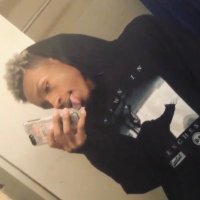 キング (@krilla_krim) 's Twitter Profile