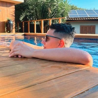 Viver por nada, ou morrer por alguma coisa. Você decide!                                                      Instagram: suvenzel