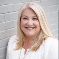 Suzanne Thomas (@suzannethomas_5) Twitter profile photo
