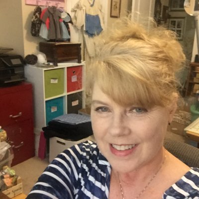 Vintage, Sewing, Postcards, Linens, Dishes, Scarves, Patterns, Curator of https://t.co/ql9dWLfGY5,